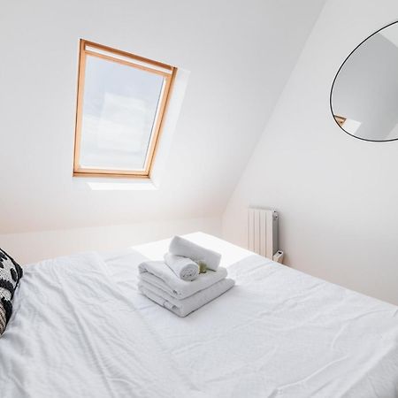 2 Pieces Refait A Neuf Dernier Etage - Paris 19 - 4P - Flat-Guest Appartement Buitenkant foto