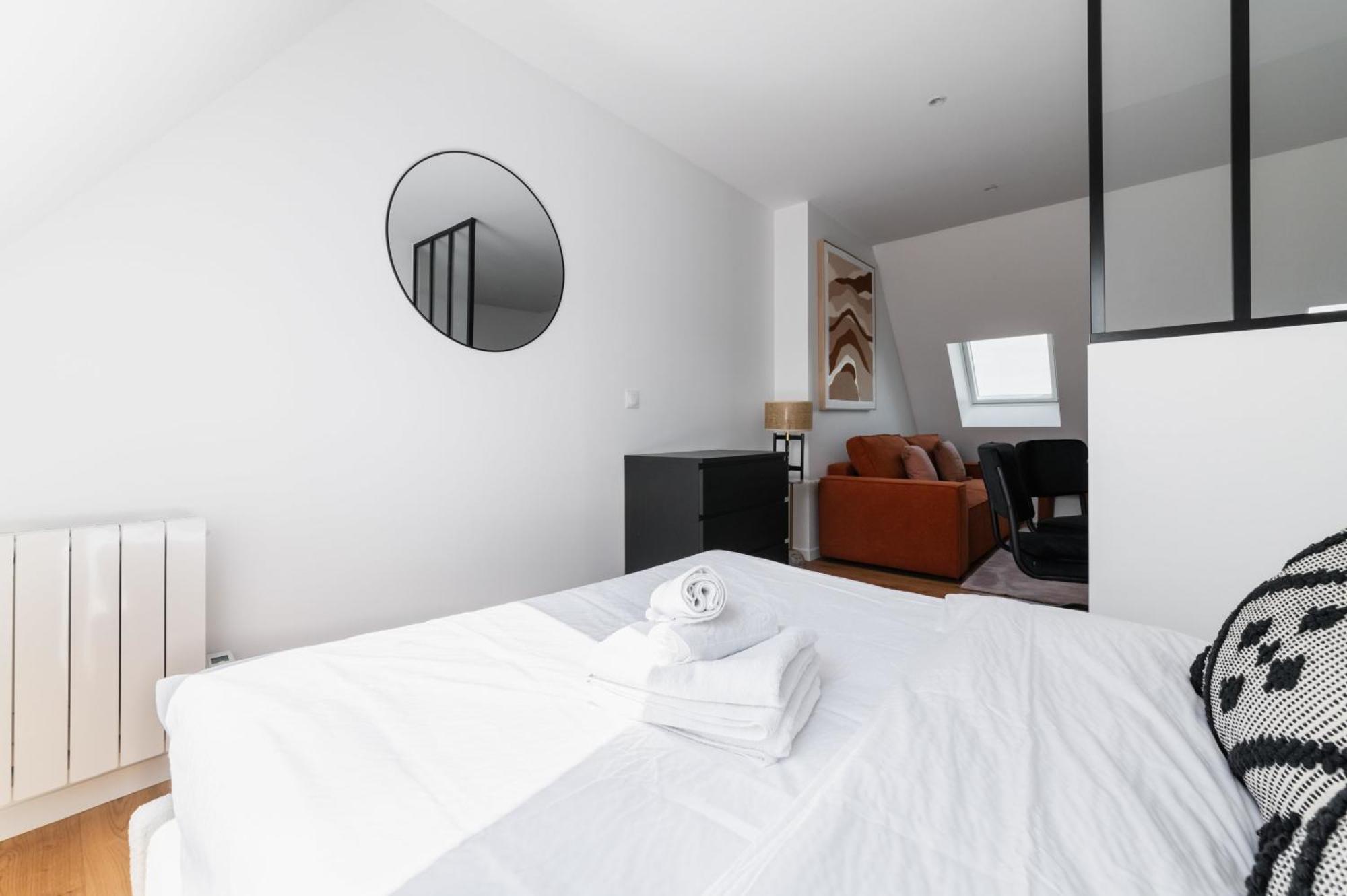 2 Pieces Refait A Neuf Dernier Etage - Paris 19 - 4P - Flat-Guest Appartement Buitenkant foto