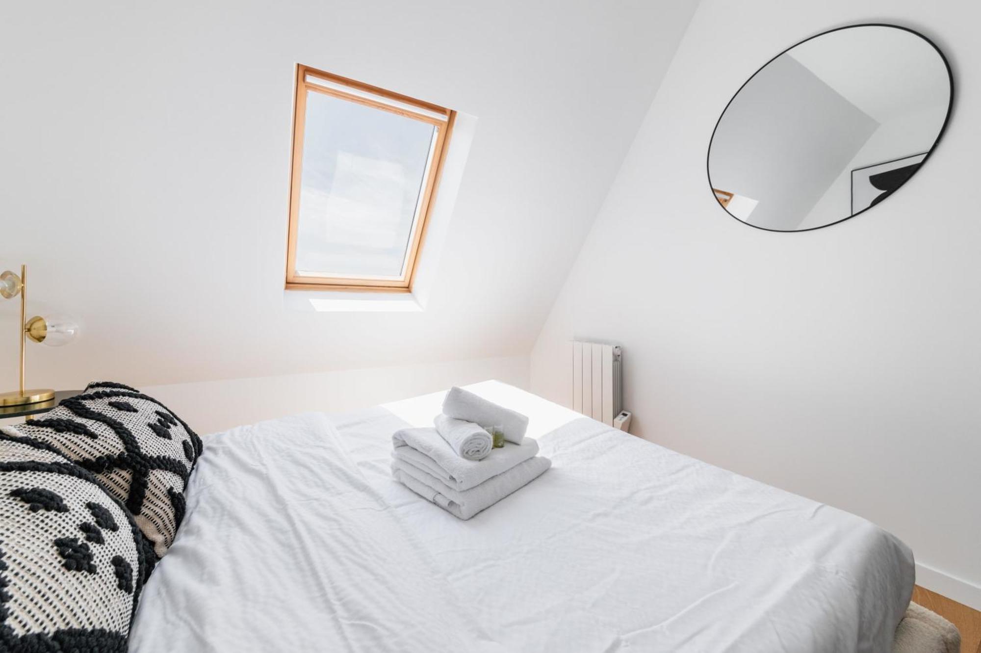 2 Pieces Refait A Neuf Dernier Etage - Paris 19 - 4P - Flat-Guest Appartement Buitenkant foto