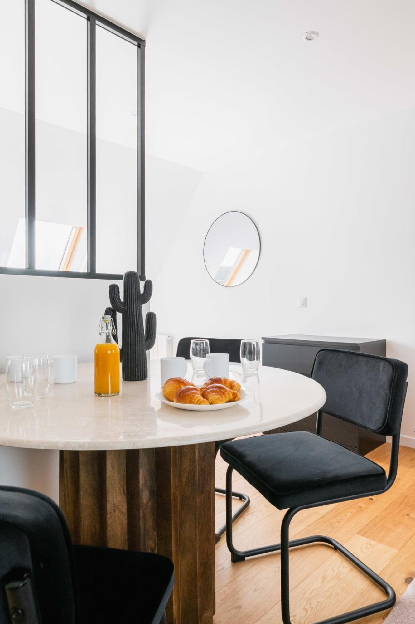 2 Pieces Refait A Neuf Dernier Etage - Paris 19 - 4P - Flat-Guest Appartement Buitenkant foto