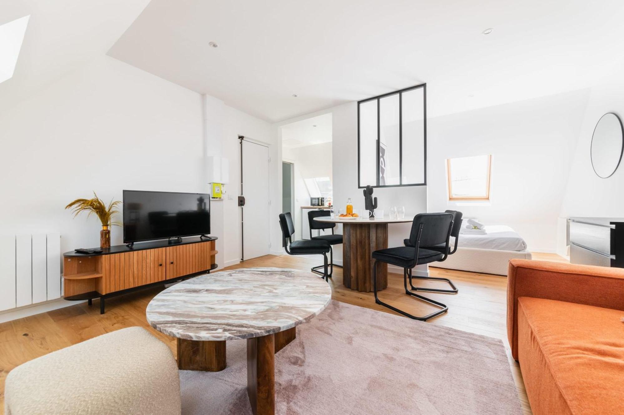2 Pieces Refait A Neuf Dernier Etage - Paris 19 - 4P - Flat-Guest Appartement Buitenkant foto