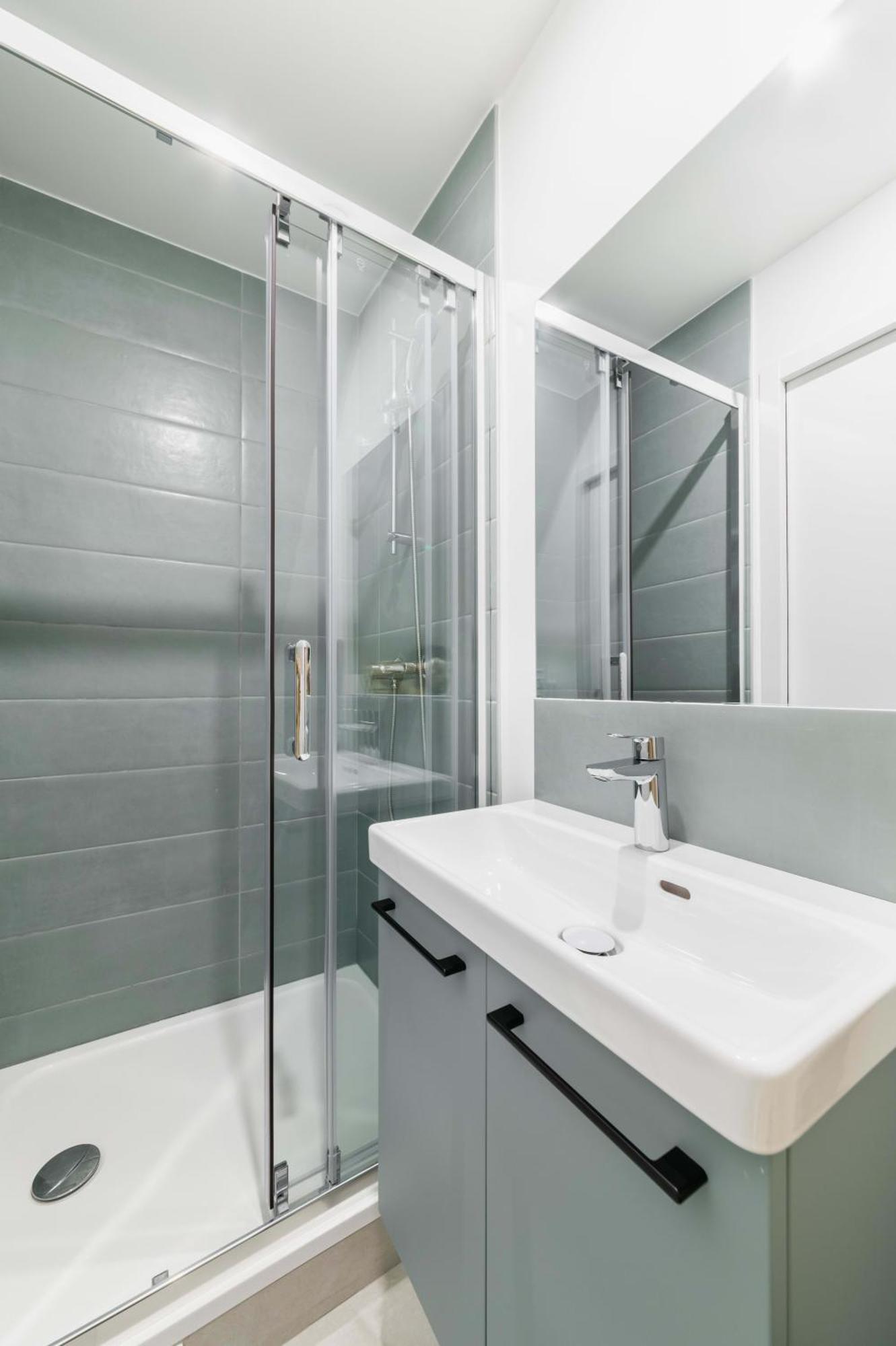 2 Pieces Refait A Neuf Dernier Etage - Paris 19 - 4P - Flat-Guest Appartement Buitenkant foto